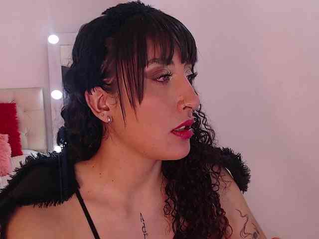 Megan-Swan webcam