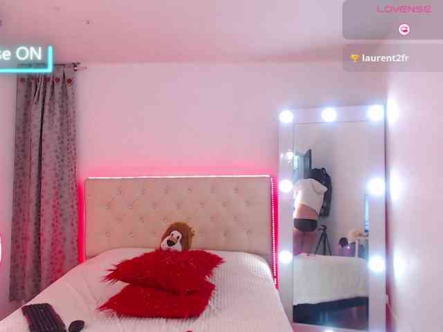 Megan-Swan webcam