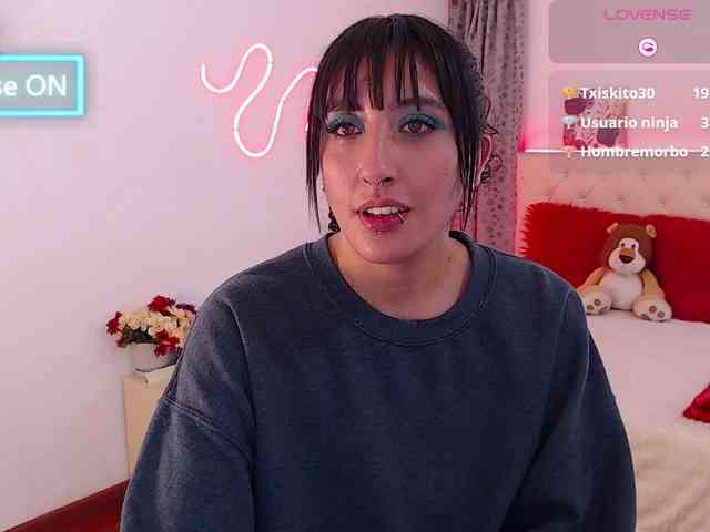 Megan-Swan webcam