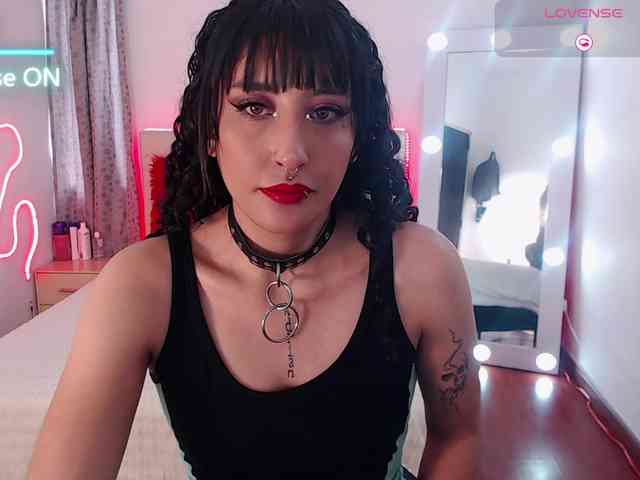 Megan-Swan webcam