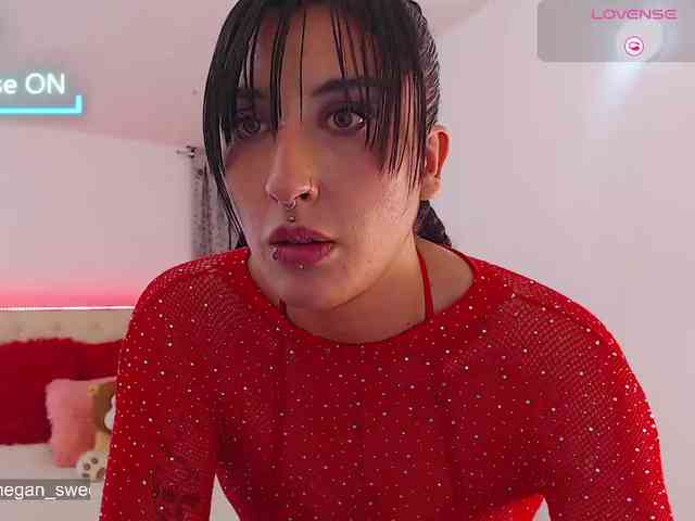 Megan-Swan webcam