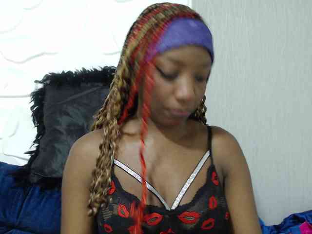 AlanaaHarrlett webcam