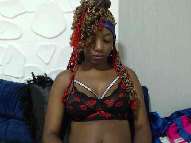 AlanaaHarrlett webcam