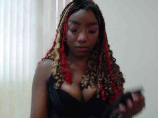 AlanaaHarrlett webcam