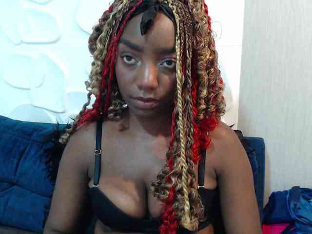 AlanaaHarrlett webcam