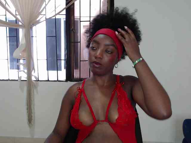 AlanaaHarrlett webcam