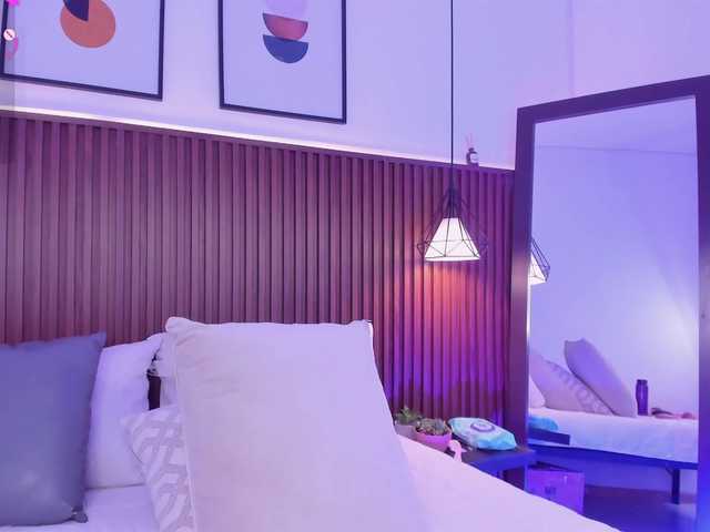 julietaevanns's BongaCams show and profile