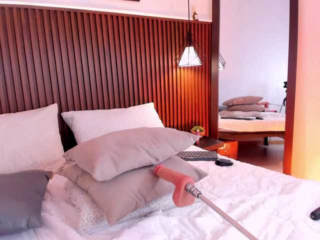 julietaevanns's BongaCams show and profile