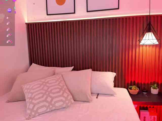 julietaevanns julietaevanns