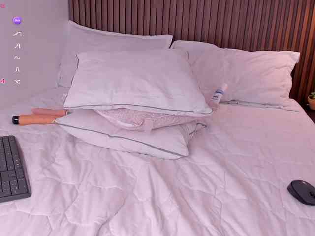 julietaevanns webcam