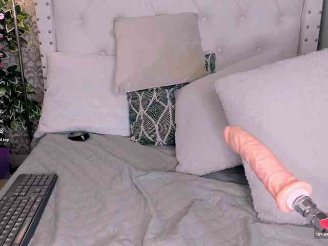 julietaevanns webcam
