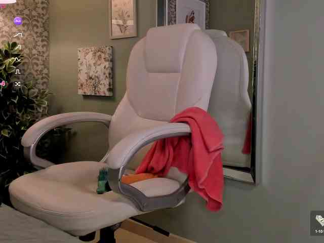 julietaevanns webcam