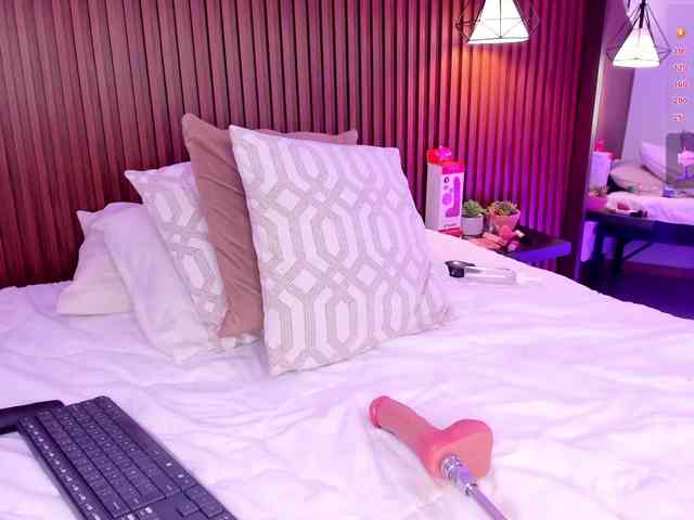 julietaevanns webcam