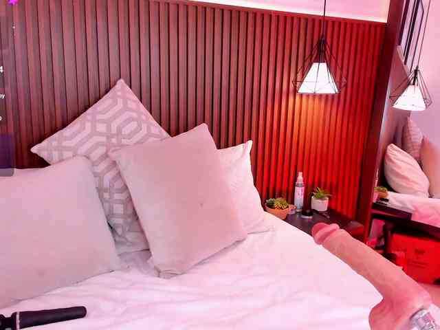 julietaevanns julietaevanns