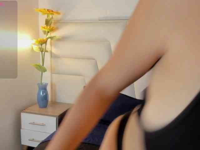 SwetiieBoobs webcam
