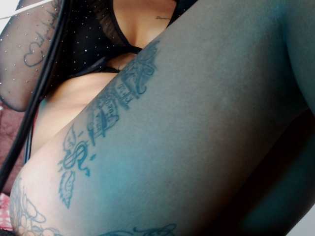 aliii_barrera webcam bongacams model stream image