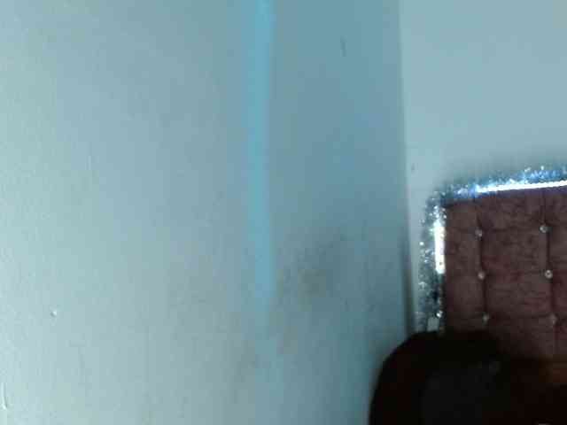 aliii_barrera webcam