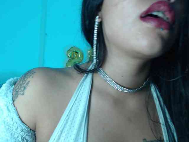 aliii_barrera webcam