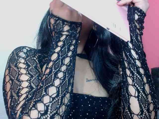 aliii_barrera webcam
