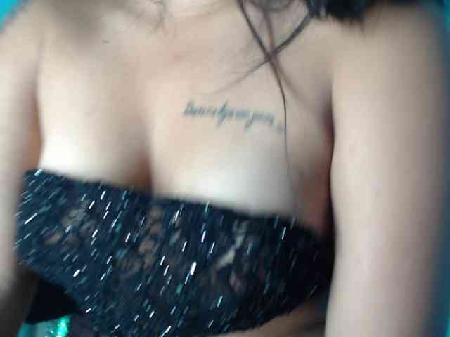 aliii_barrera webcam