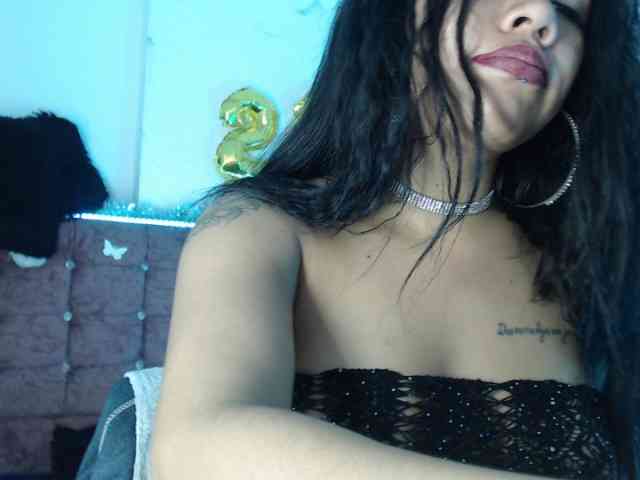 aliii_barrera webcam