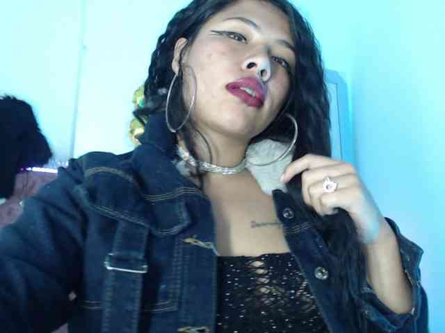 aliii_barrera webcam