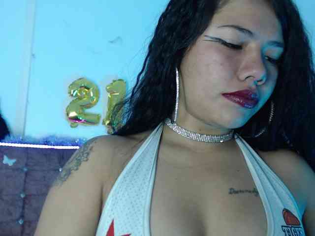 aliii_barrera webcam