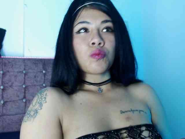 aliii_barrera webcam