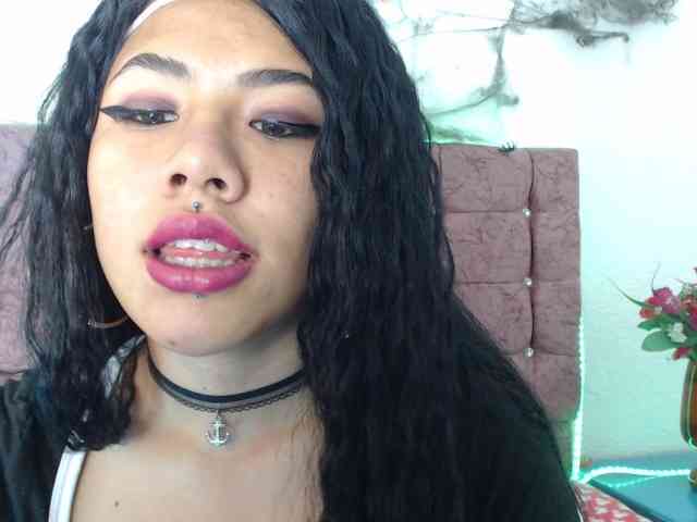 aliii_barrera webcam