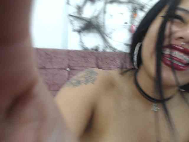 aliii_barrera webcam