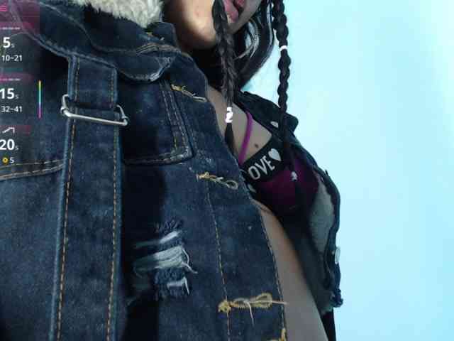 aliii_barrera webcam