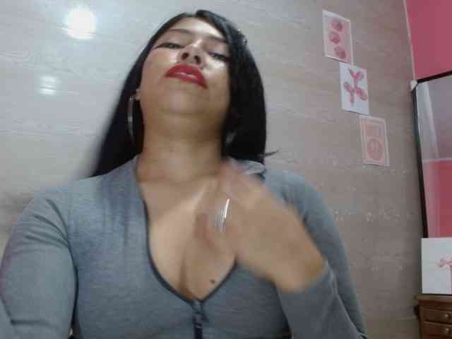 aliii_barrera webcam