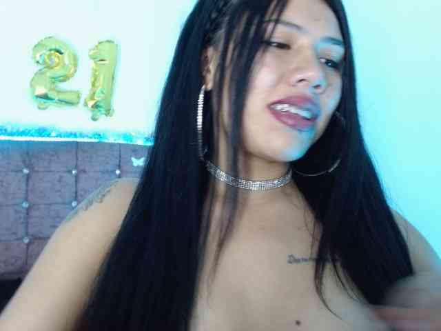 aliii_barrera webcam