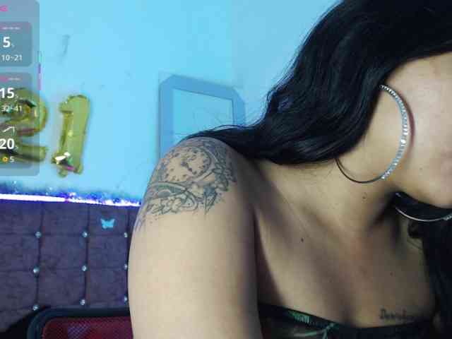 aliii_barrera webcam