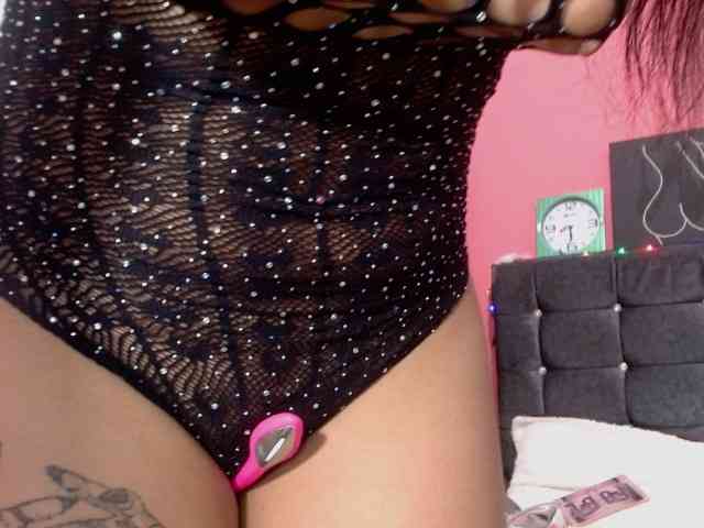 aliii_barrera webcam