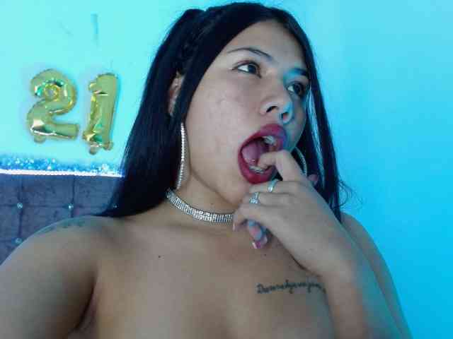 aliii_barrera webcam