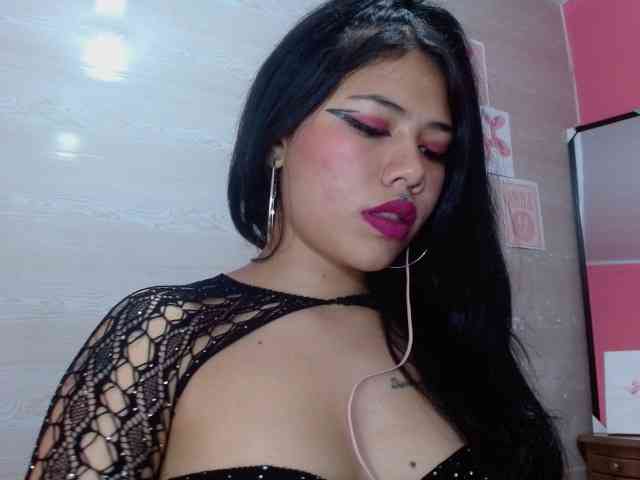 aliii_barrera webcam