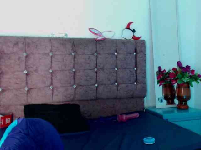 aliii_barrera webcam