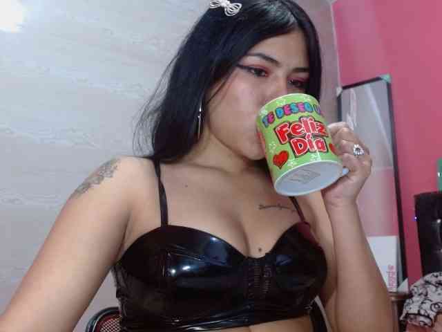 aliii_barrera webcam