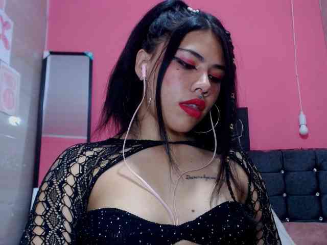 aliii_barrera webcam