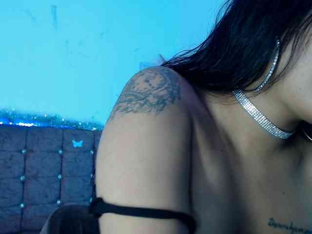 aliii_barrera webcam