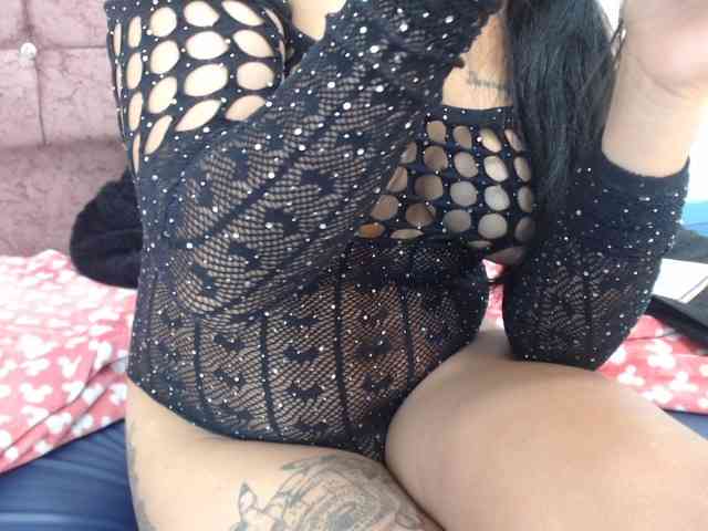 aliii_barrera webcam