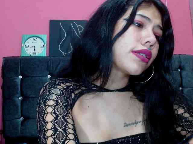 aliii_barrera webcam