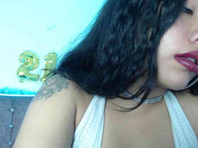 aliii_barrera webcam