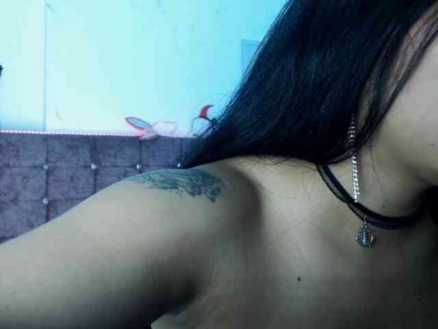 aliii_barrera webcam