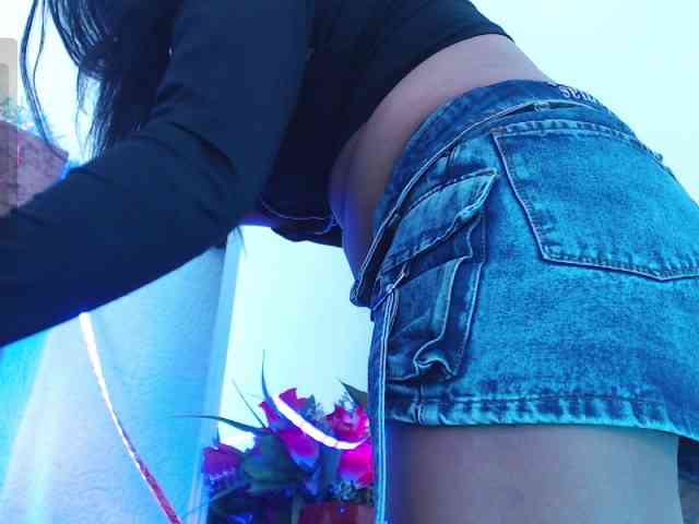 aliii_barrera webcam