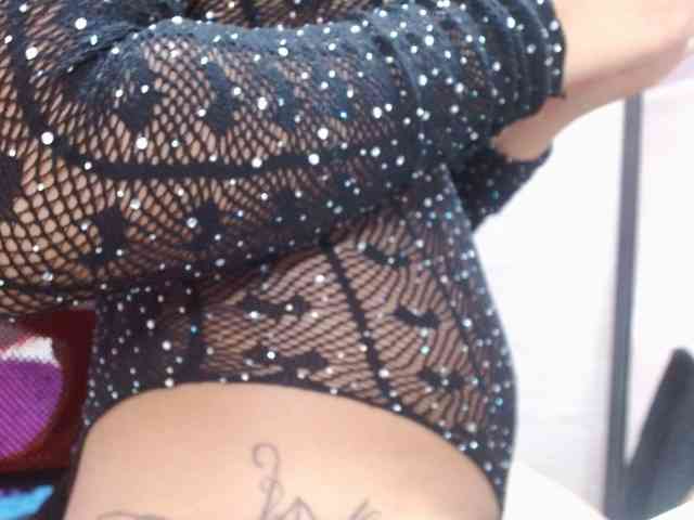 aliii_barrera webcam