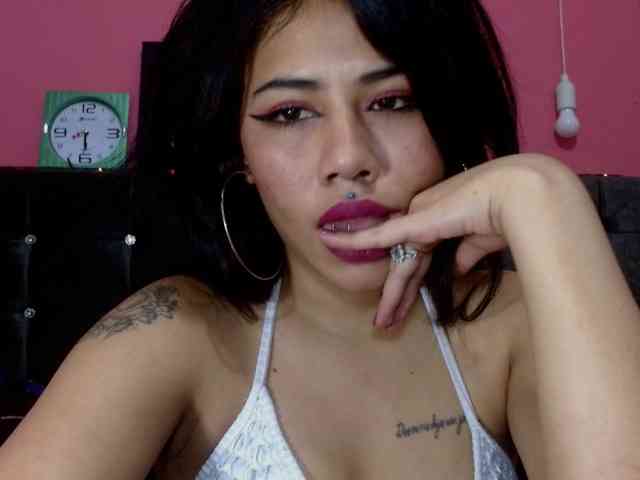 aliii_barrera webcam