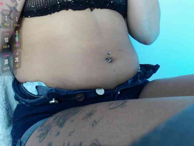 aliii_barrera webcam