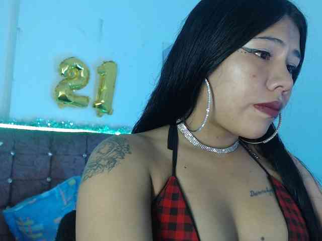 aliii_barrera webcam